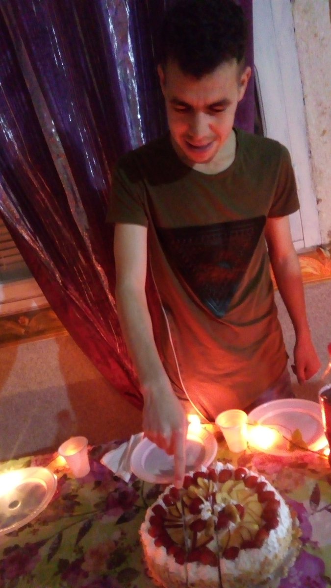 Aimed07's tweet photo. 24 ans 🎂 https://t.co/BpXQkKaJ6Z
