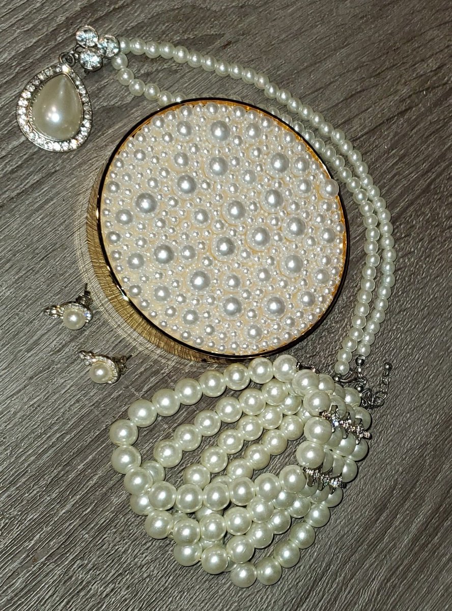 YazminsGlamRoom tweet media