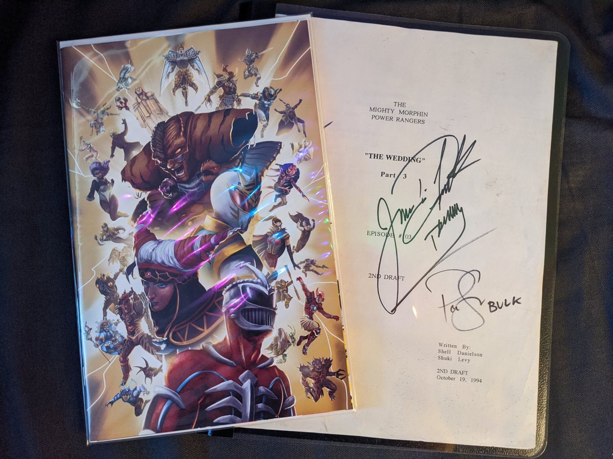 Loru's tweet photo. @PowerRangers @GameStop I so need this! @PowerRangers finally I can make a full shelf for Rita and Zedd! https://t.co/v9Abl2hZWQ