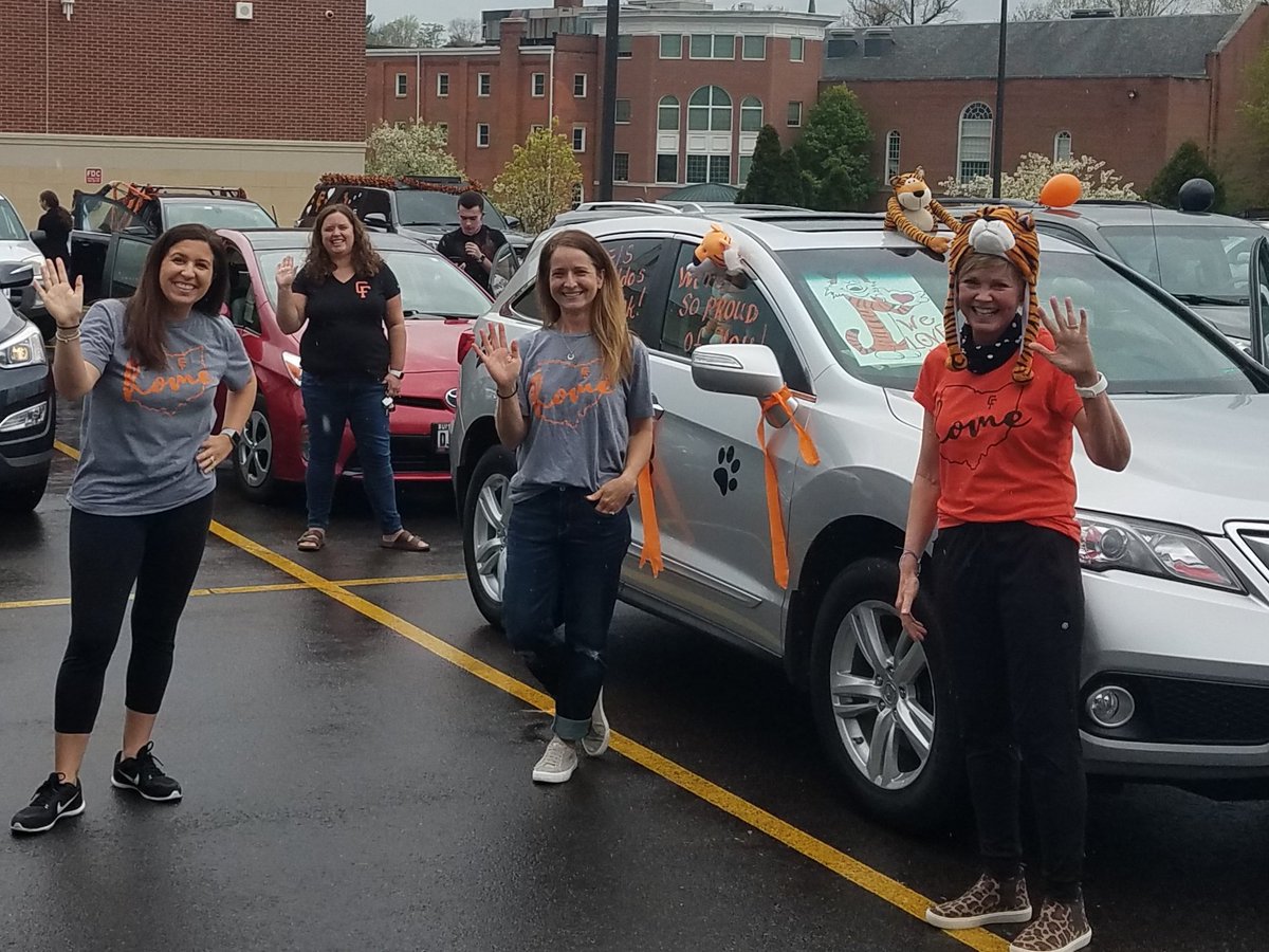CFIS_Counselor's tweet photo. CFIS Car Parade was just what we needed!!! My β€ is filled to over-flowing just being in the presence of my CFIS family and seeing our students and their parents standing in the rain to hold up their signs of love and gratitude and wave to us π€π.
#CFEVSGoesDigital #CFEVDHome https://t.co/EjFzCMZvfw