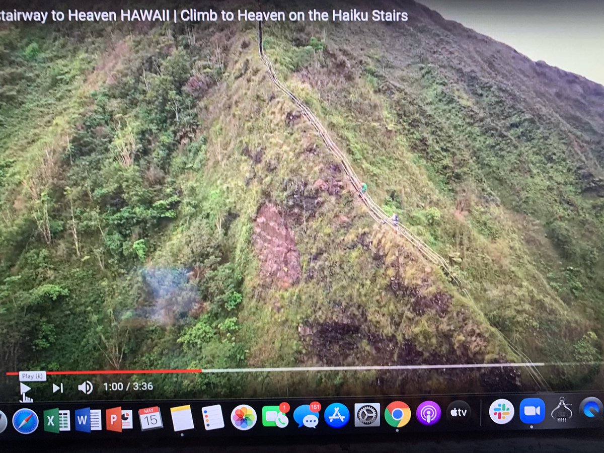 _RachelSura's tweet photo. Today we took a trip to......................  ~THE ALOHA STATE~ we learned tons today! Did you know that the stairway to heaven in Hawaii has over 3,000 steps? CRAZY!!  Stay tuned for our next trip on Monday! Hint hint: 🍎#wawmproud @FLWWILDCATS @MrFishFLW https://t.co/pe1cT3H80Y