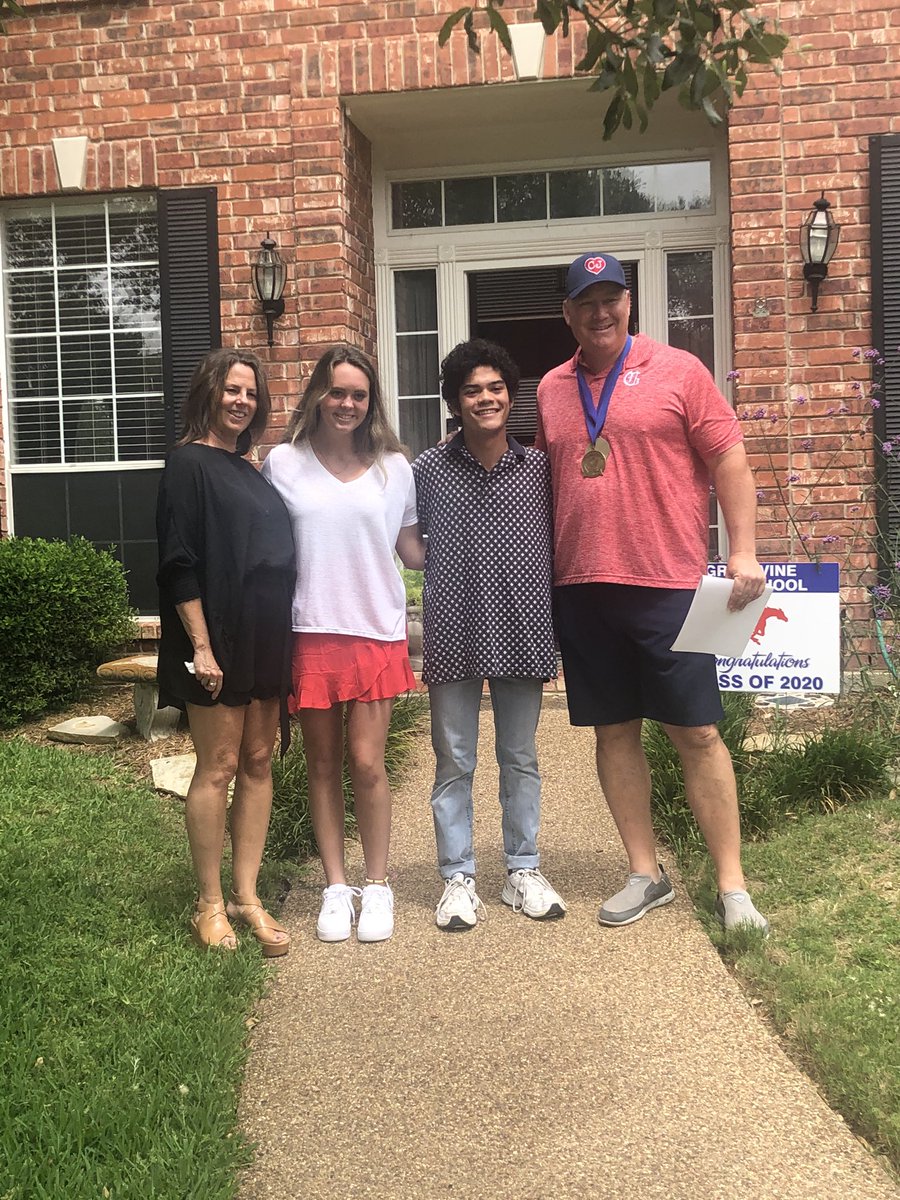 kburkhart_ghs's tweet photo. Loved being a part of this special day  for the Knipper family. They started a DECA scholarship in honor of CJ and gave out two $2500 scholarships to two members that have been very involved in DECA at GHS! Well deserved Brooke and Andrew! #ghsunity #gcisdcte #ghsDECA ❤️ https://t.co/CwUNn1zoRu