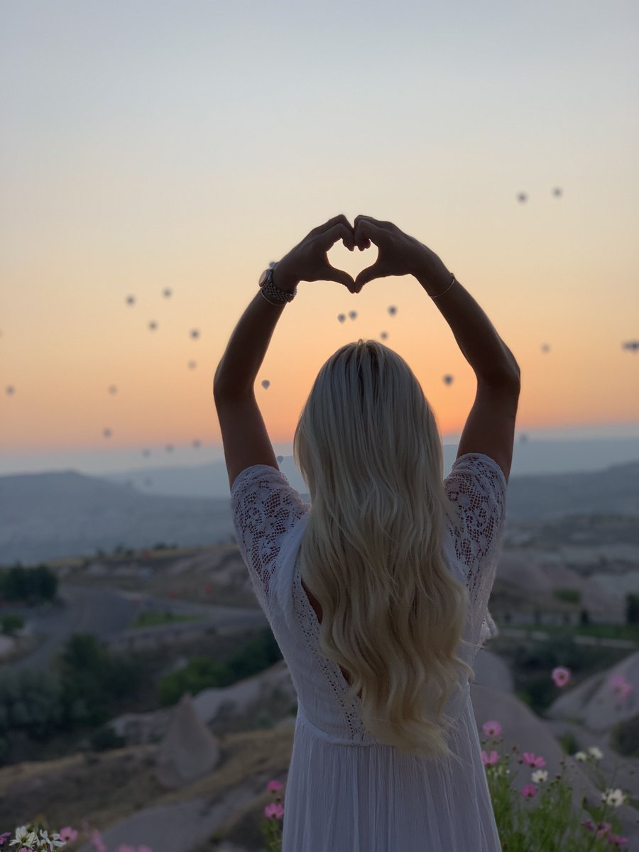 InesLifestyle's tweet photo. I really LOVE this place (Capadocia) ❤️️❤️️🤟😍

Comment below which pic do you like most 👇👇👇

CLICK on BIO to SEE more PHOTOS - https://t.co/04vYA4uBlC 👈👈

#Capadocia #travelblogger #travel #picoftheday #vacation #explore #traveling #travelguide #influencer #vblogger https://t.co/2RapePgERG