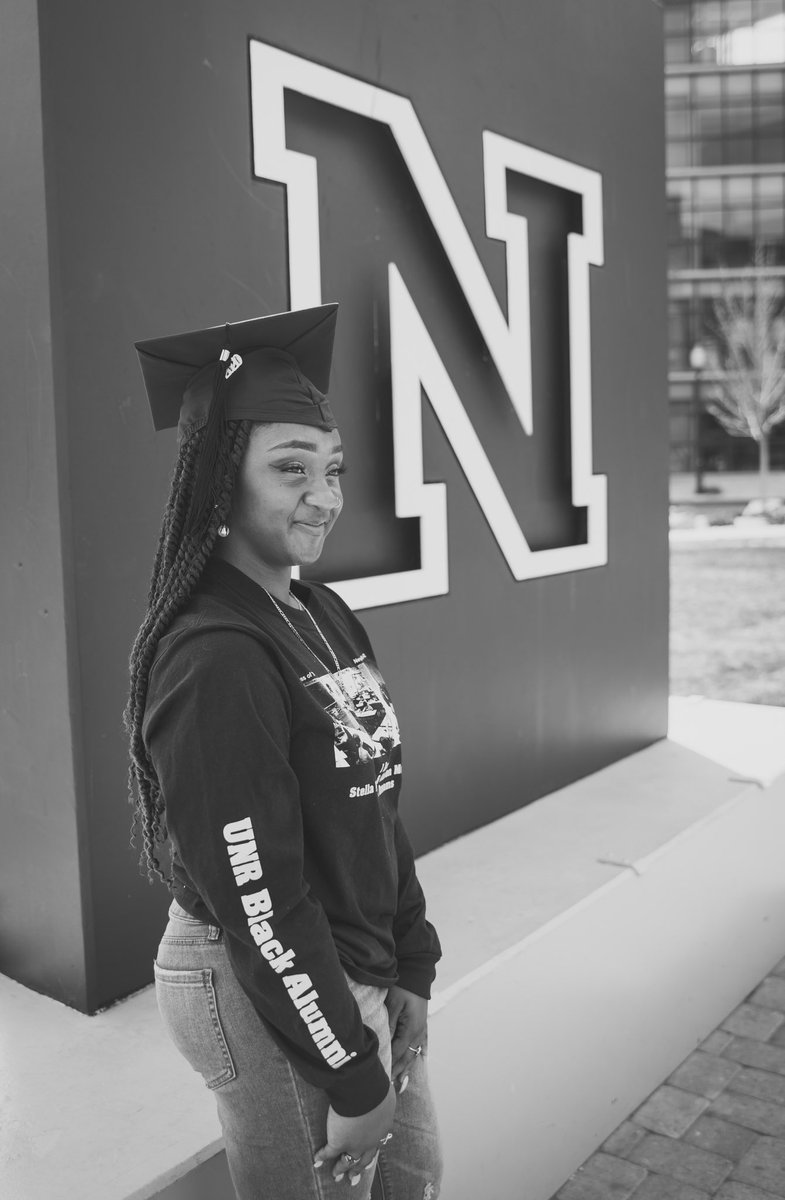 preaceybaby's tweet photo. I lead The Pack so my back’s to them
📸: @shoot_first
#BlackAtThePack #hellablack #hellaproud #notanotherstatistic #blackgirlmagic #blackgraduates #blackgradsmatter https://t.co/8Ggn8AlPhK
