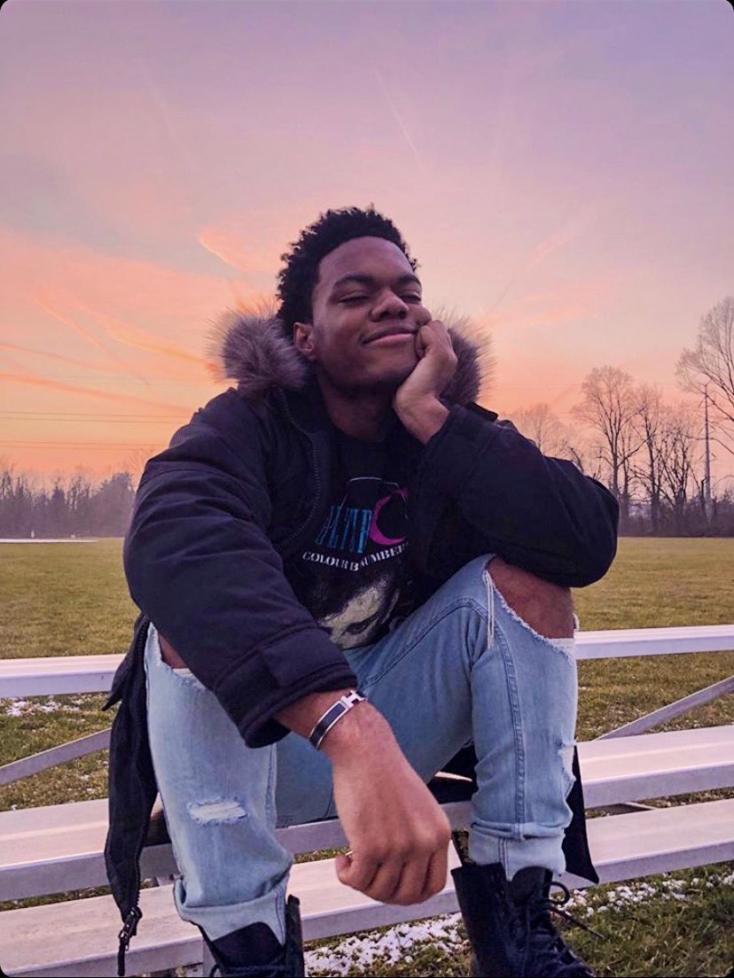 kutztownapts's tweet photo. It is, the first of many, ⚡️ #futureresidentfriday  ⚡️ here at AP! Everyone please say hello to @HamlettTyrese ! We are SO excited to have him here at AP this fall 🤩
•
•
•
•
#AP #advantagepointapartments #kutztownuniversity https://t.co/fVTX4wEGGr