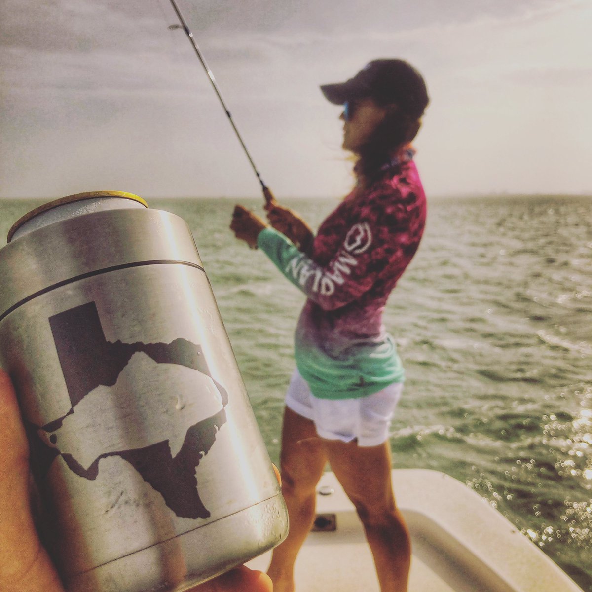 LoneStarSalt's tweet photo. Forecast is for a windy weekend along the Texas Coast but there will still be plenty of good fishing to be had. 

#texasfishing #texascoast #bayfishing #redfish #speckledtrout #flounder #lonestarsalt #travelandfishtexas #flipflopsandfishing https://t.co/MOiMOIIiqh