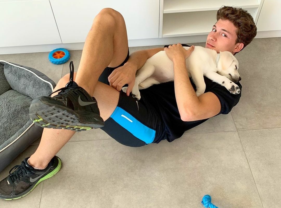 <a href="/heisinvisiblc/">Finn.</a> he encontrado una foto de cuando fuimos a la perrera 🥺