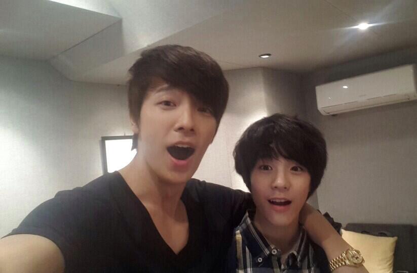 cutehaepics's tweet photo. donghae and jeno through the years (2013-2020) https://t.co/WcfCTJJ3Il