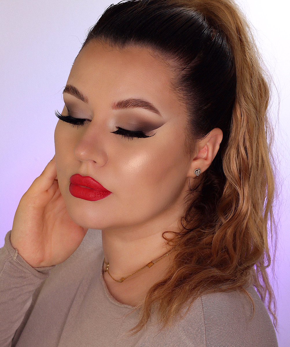 keep_glow's tweet photo. @ABHcosmetics Yes! Brow Wiz 😍 https://t.co/ZJ1iT15zyu