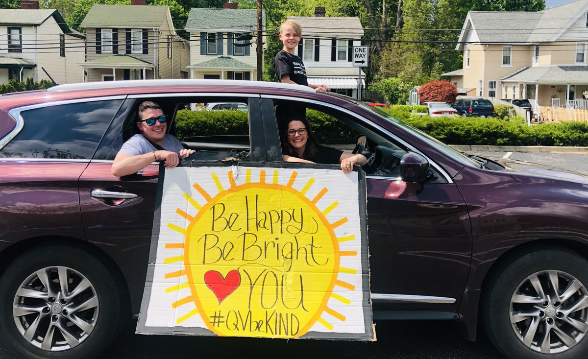 EdgeElementary's tweet photo. @quakervalley Parade was #awesome! Thank you @QVHSPrincipal and Abby Bator for organizing such a fun afternoon! Miss our QV Kids so much 💕
Fun day car-pooling with @EdgeworthMusic, Dr. G, @ Levi! #GoQV 🖤🤍 #BeHappy🙂 #BeBright☀️
♥️You! #QVbeKind #QVStrong https://t.co/MlybbBkSeN