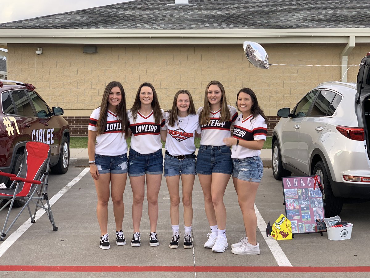 WOW — what a special night! We want to sincerely thank everyone who made our Senior Night Drive Thru such a fun, memorable time! Thank you for spending a small part of your evening celebrating these Seniors!🎉 We loved getting to see many of our “Leopard Family” members❤️