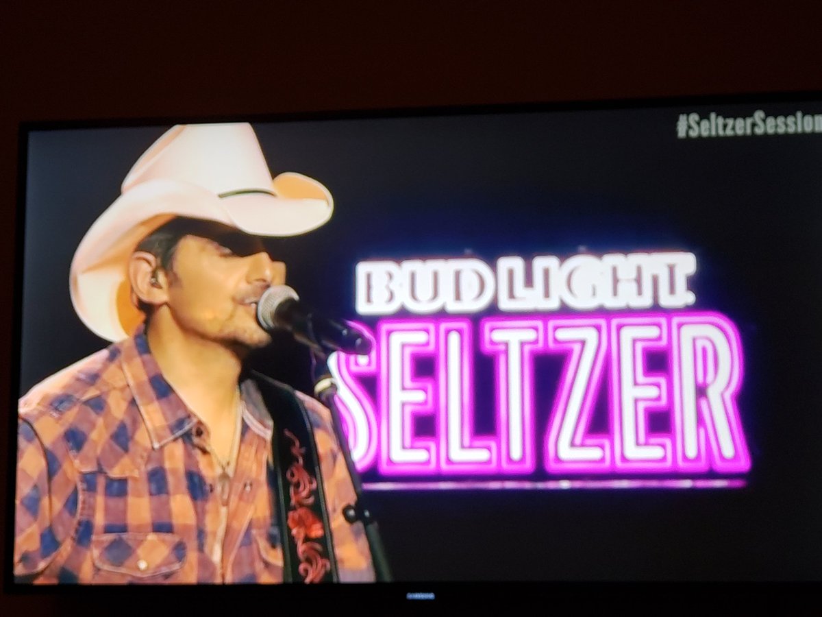 #SeltzerSessions what a way to spend a quarantine Friday night in NJ... I got my first reponder here on the couch and Brad on the Smart TV... Thank you!