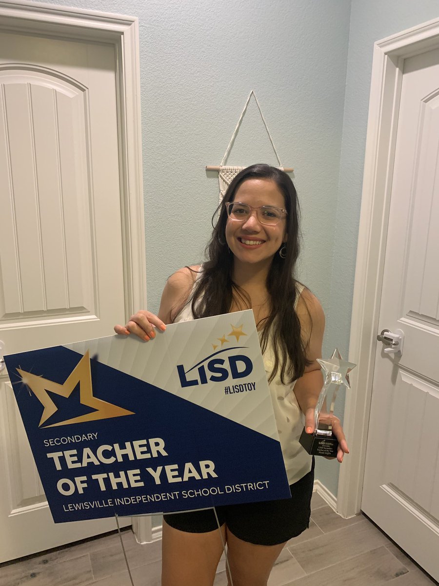 LakeviewMS's tweet image. Congratulations @SraGriffin9!  LISD Secondary Teacher of the Year! Your service to our students and staff makes the Leopard community better every day. #TheLakeviewWay #WeAreLakeview