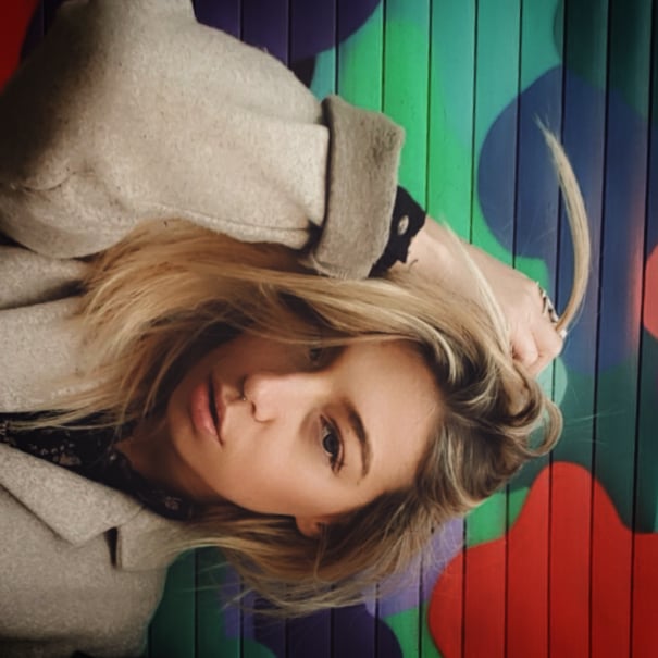 JuliannaParis's tweet photo. #NewProfilePic https://t.co/xqb8m0QGR8