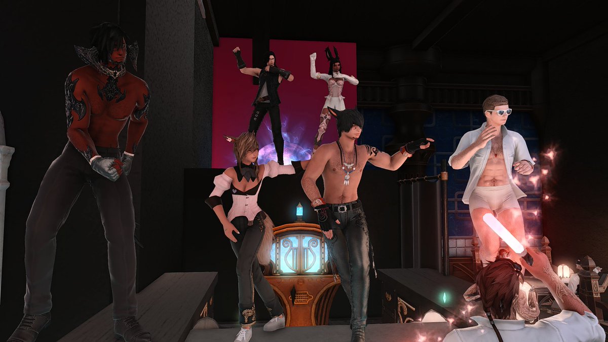 SwordFlare's tweet photo. Spent more time hanging out than getting screenshots this week, but tonight was fun at @allureloungexiv!

#FFXIV #GPOSERS #hyur #elezen #miqote #viera #ffxivsnaps #NenekoColors #FFXIVScreenshots #AllureLounge https://t.co/UMnp3fwiAg