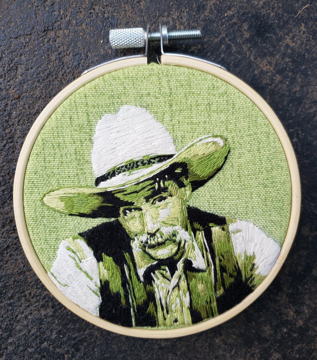 SweetFlossieMa2's tweet photo. Sam Elliott #PortraitEmbroidery #TheStranger @TheBigLebowski https://t.co/UkuClonXMd