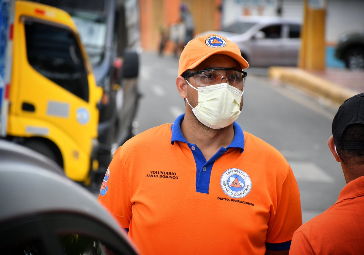 DefensaCivilPSD's tweet photo. Tenemos una misión: luchar contra la propagación del Coronavirus.
.
.
#JornadaDeDescontaminacion #QuedateEnCasa #DefensaCivilPSD #DefensaCivilrd #RepublicaDominicana #Coronavirus https://t.co/BVnO3S9620