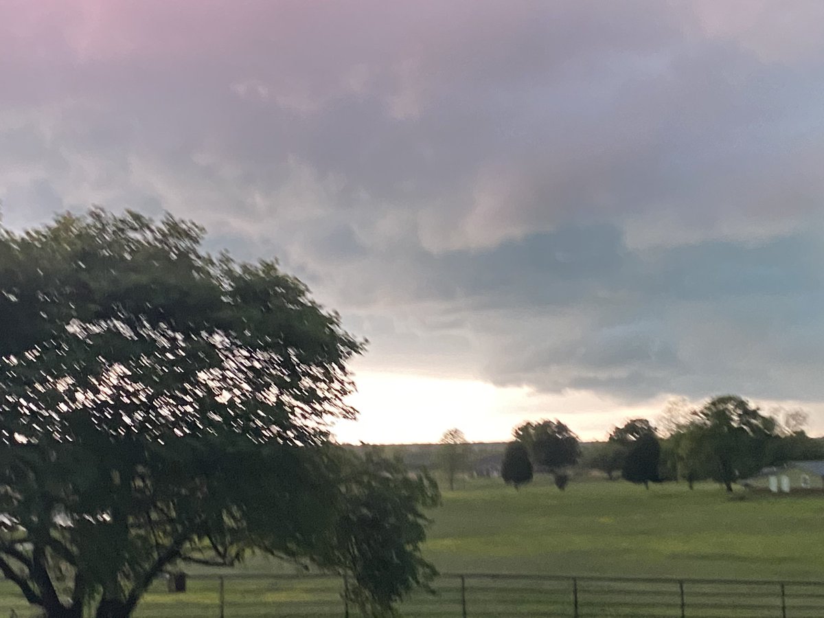 SueBranan's tweet photo. The Branan Ranch south of Muskogee - right before the storm this morning. @dbranan @vondcastor @newson6wxguy @alancrone https://t.co/gt1bxq0eMJ