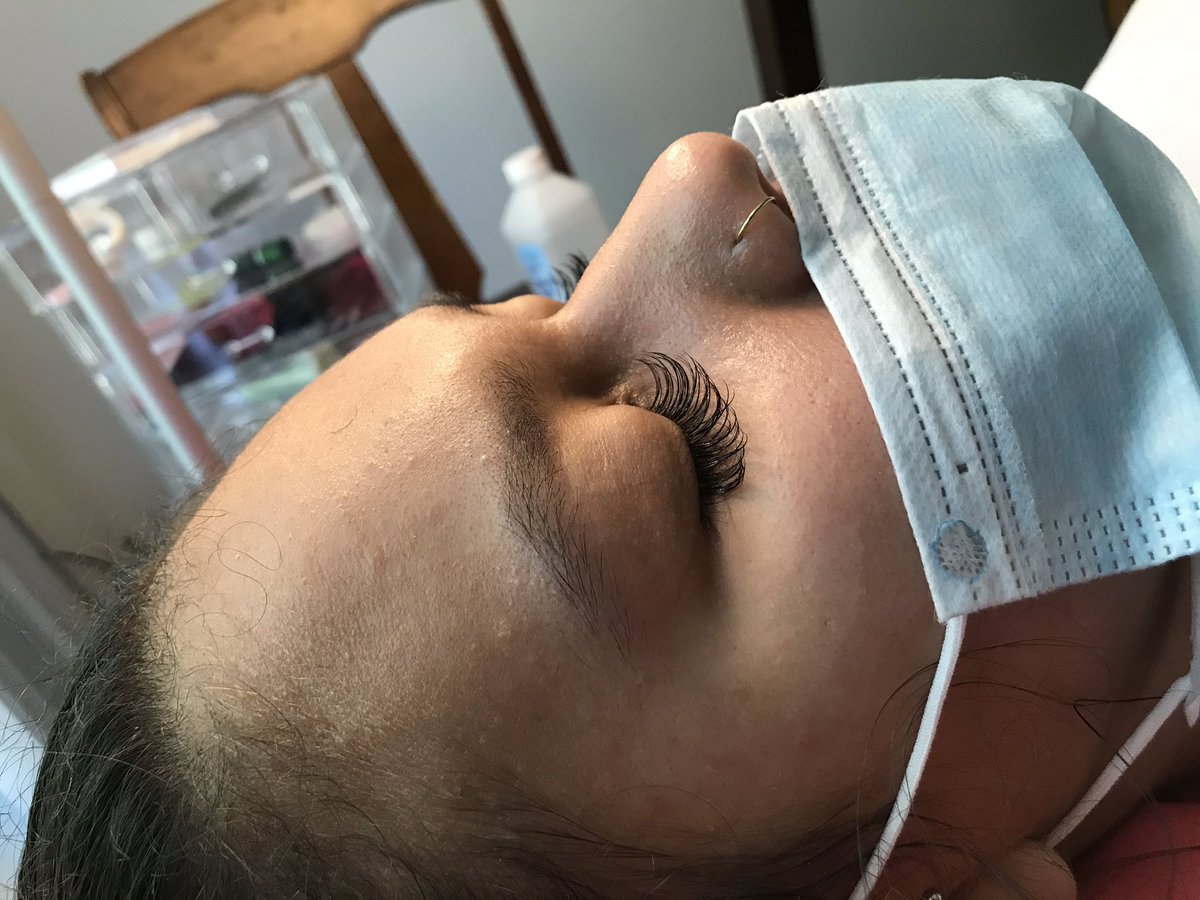 keepnupwreeb's tweet photo. @slashedbyreeb on IG! #fullsetlashextensions #rvalashtech #rvalashes #lashextensions A RT will go a long way 🙏🏽💙 https://t.co/NmALtMqJkP