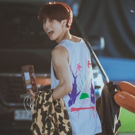 hancontents's tweet image. so there’s this guy named Han...