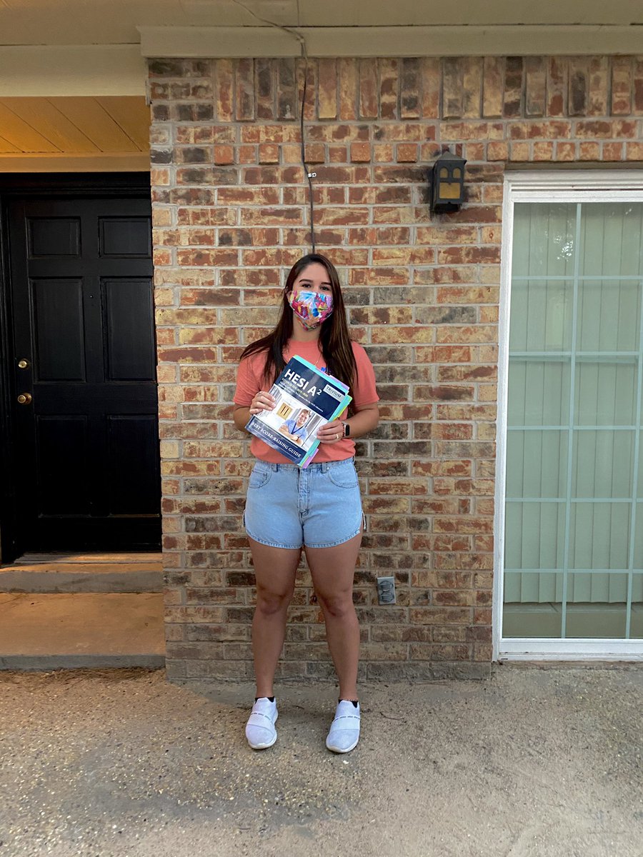 MarquezAlaina's tweet photo. Put a finger down if you got accepted into the nursing program &amp; you’re still super excited to start intro classes June 1st even though rona caused all of your classes to be moved online :DDDD https://t.co/OM8txT1hOZ