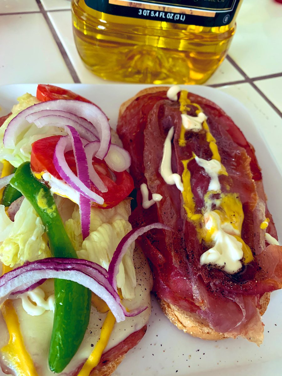 raider_rob24's tweet photo. This past week on Cooking with Roberto we made my favorite sandwich. The Italian sandwich! Download the Podcast! @benmaller @uhbroncofan @Eddieonfox #cookingwithroberto #chefroberto #thebenmallershow https://t.co/s5H8W0gJQG