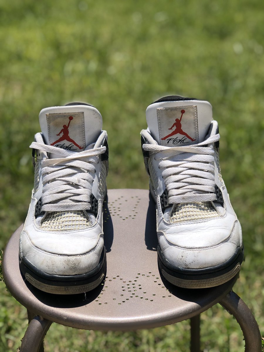 TwionCustoms's tweet photo. Restored Cement 4s 👽
#charlotte #restoreshoes https://t.co/zNt7ooe6y4