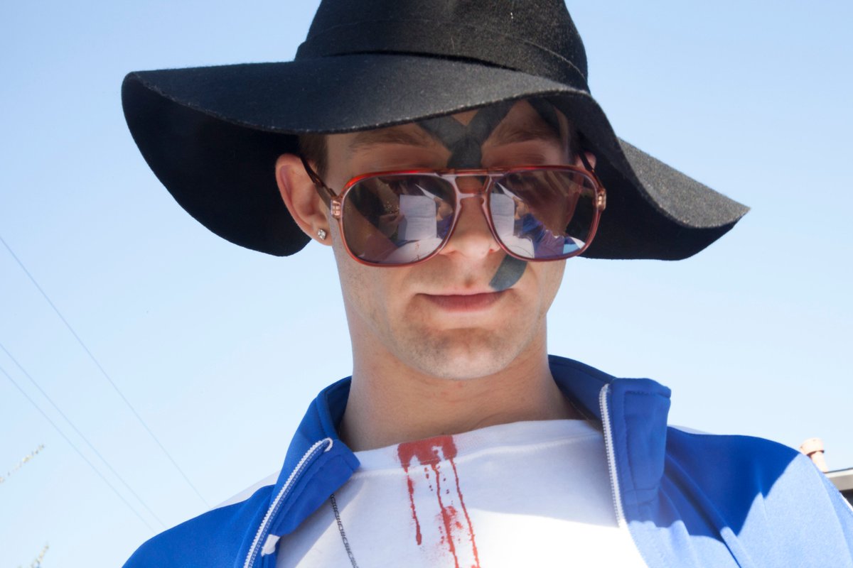 #好きな映画のオフショット 
映画ローライフ　まだまだ配信中👊

🎬TSUTAYA bit.ly/2WyhvvP
🎬Amazon amzn.to/2ySF1Lf　他