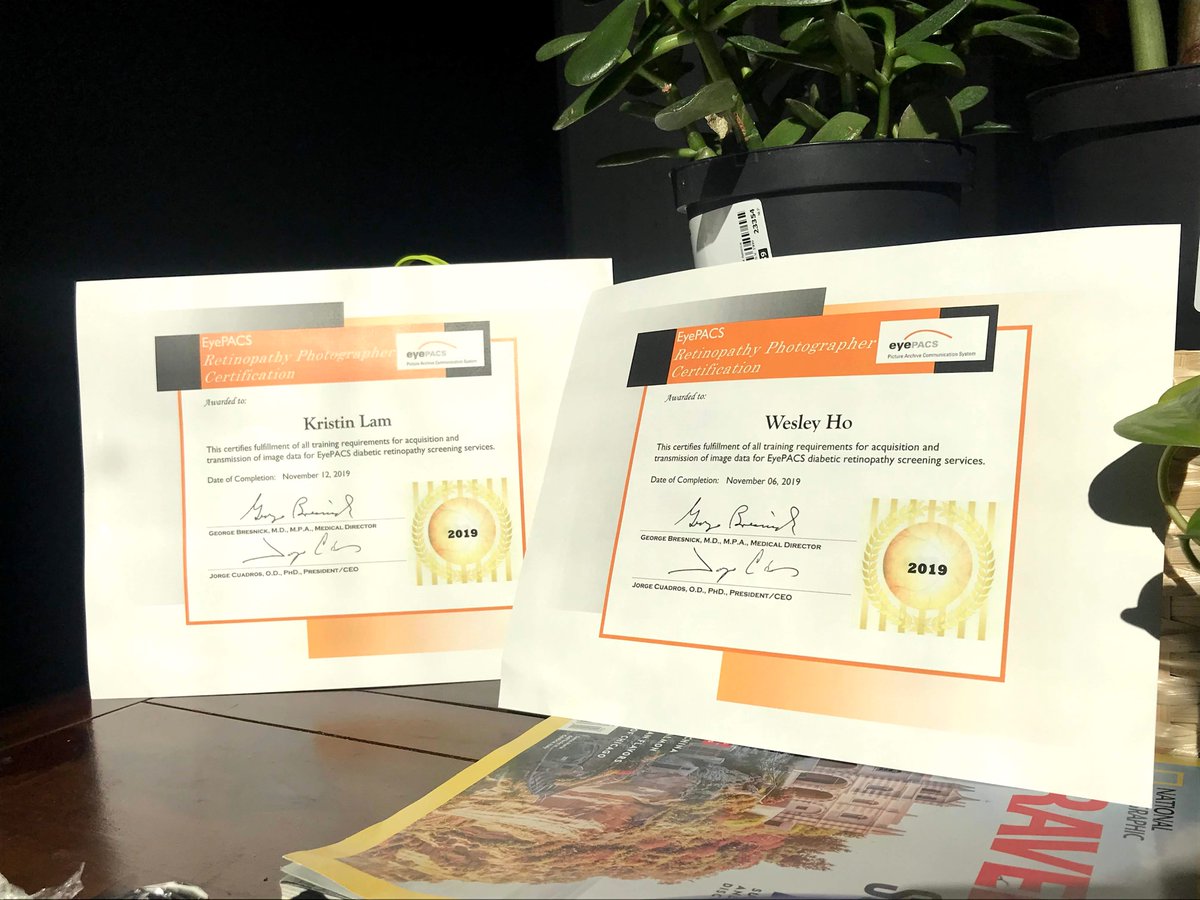 NatHealthCorps's tweet image. As Diabetes and Chronic Care Coordinators, one of the things Kristin and Wesley did at @HealthRIGHT360 prior to shelter-in-place was help screen patients for diabetic retinopathy. 
#visioncare #diabeticretinopathy #berkeleyoptometry #gettingthingsdone
instagram.com/p/CAOhfc1BxYN/…