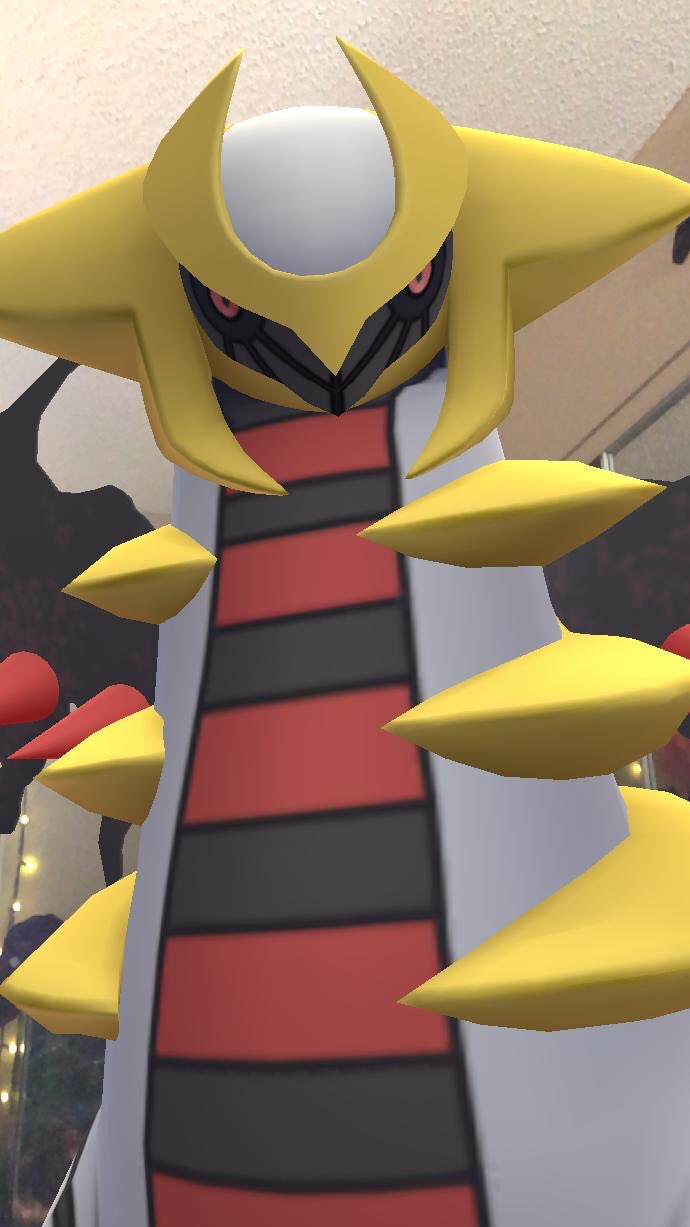 Help I have a Giratina in my apartment. #sendpoffins #pokemongo #jkwerebestfriends https://t.co/dURtpEHde0