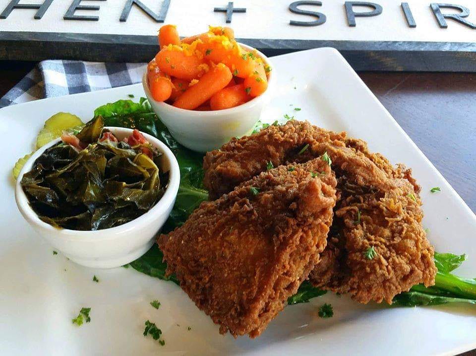 ShopTownSquare's tweet photo. #FarmtableKitchen + Spirits has re-opened! Dine-in service begins at 9am with a mostly full menu of breakfast and brunch all day long. Reservations are strongly encouraged.

https://t.co/SAbbUYCHX1 https://t.co/fMB0n8KJ1G
