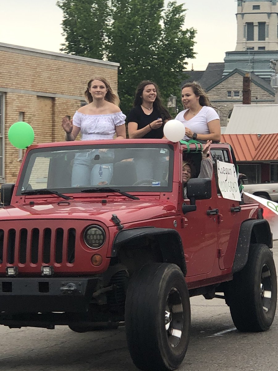 MVHighSchool's tweet photo. Congratulations Class of 2020! https://t.co/55a8hY46zV