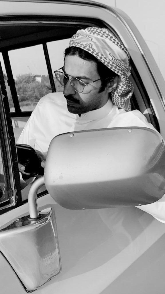 ﮼الظفيري (@bait_11) on Twitter photo كثر ما احن لك و احن ل الماضي
سلام الله عليك .. إن كان ما سلمت
تمر ايامي الحلوه على الفاضي
وتمر ايام .. لاترسل ولا كلمت،
تحسب إني على كثر الزعل راضي
وأنا زعلان لي مده .. ولا علمت
#منصور_بن_فهد
<a href="/bnj3shah/">منصور بن فهد</a> كثر ما احن لك و احن ل الماضي
سلام الله عليك .. إن كان ما سلمت
تمر ايامي الحلوه على الفاضي
وتمر ايام .. لاترسل ولا كلمت،
تحسب إني على كثر الزعل راضي
وأنا زعلان لي مده .. ولا علمت
#منصور_بن_فهد
<a href="/bnj3shah/">منصور بن فهد</a>