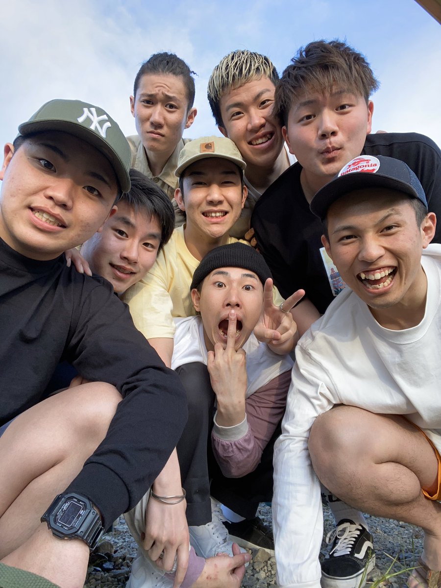 S26Mori's tweet photo. 卒業式ぶりのツイートだお。笑笑 https://t.co/m9QRXxULOr