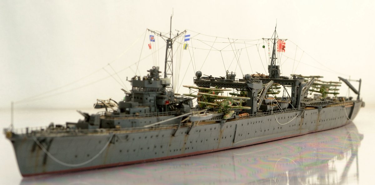 Gaku 大磯海軍工廠 Ar Twitter 1938年 昭和13年 5月16日進水 水上機母艦 瑞穂 写真は旧アオシマキットベース瑞穂1940