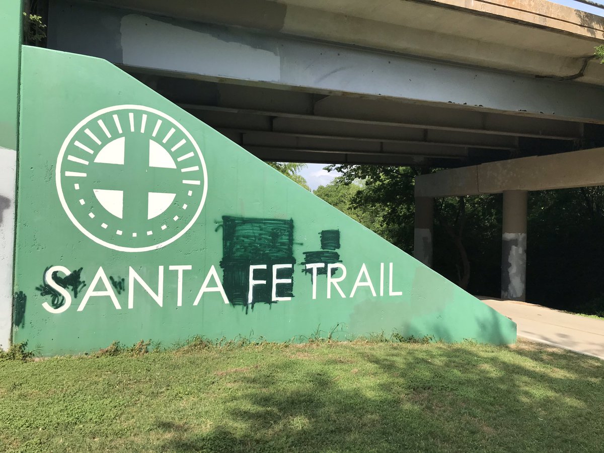 JeffKitner's tweet photo. Santa Fe Trail looking good! @FoSFT #DallasParks #DallasTrails #DallasByBike 🚲 https://t.co/jNflmQDn7v