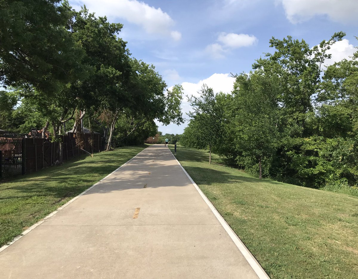 JeffKitner's tweet photo. Santa Fe Trail looking good! @FoSFT #DallasParks #DallasTrails #DallasByBike 🚲 https://t.co/jNflmQDn7v