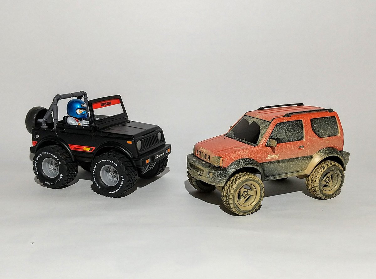 お馴染み タミヤコミカルミニ四駆シリーズのジムニーワイドです。完成 