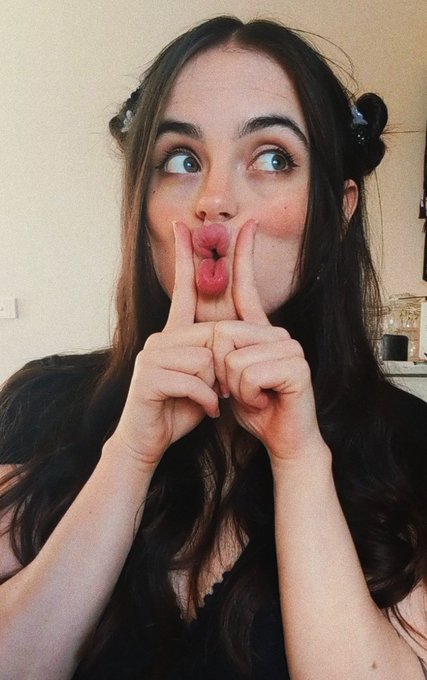 I am streaming vrchat in 2 hours from now ahhhh 🐙 https://t.co/d4mxo3Ehpa https://t.co/p4zVWnHE9o<a href="/tag/sponsored"class="tags"><span>#sponsored</span></a><a href="/tag/apexlegends"class="tags"><span>#apexlegends</span></a>