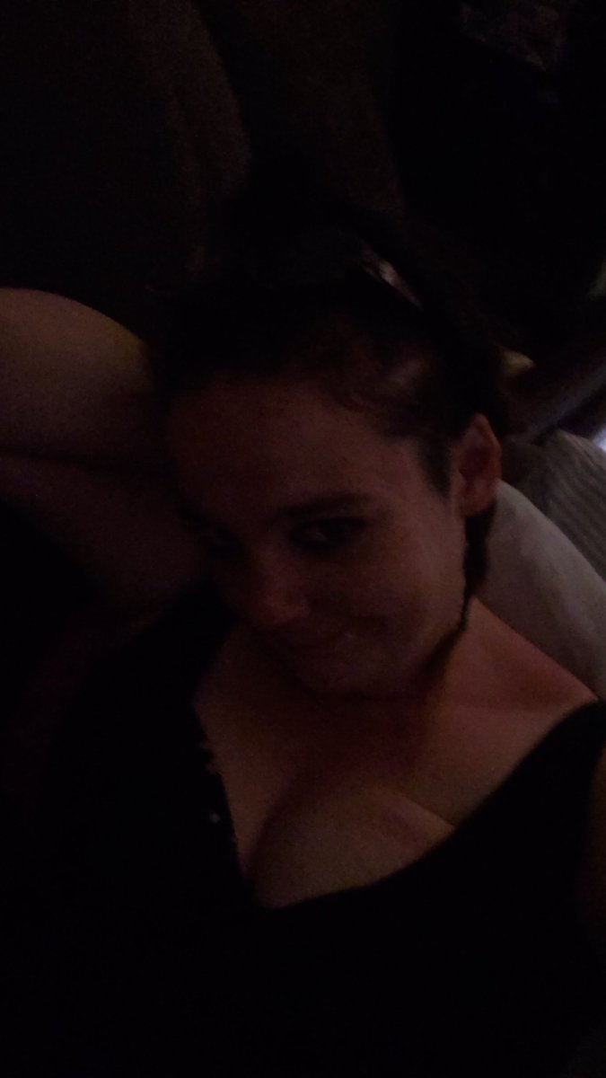 AmandaCoreau tweet picture