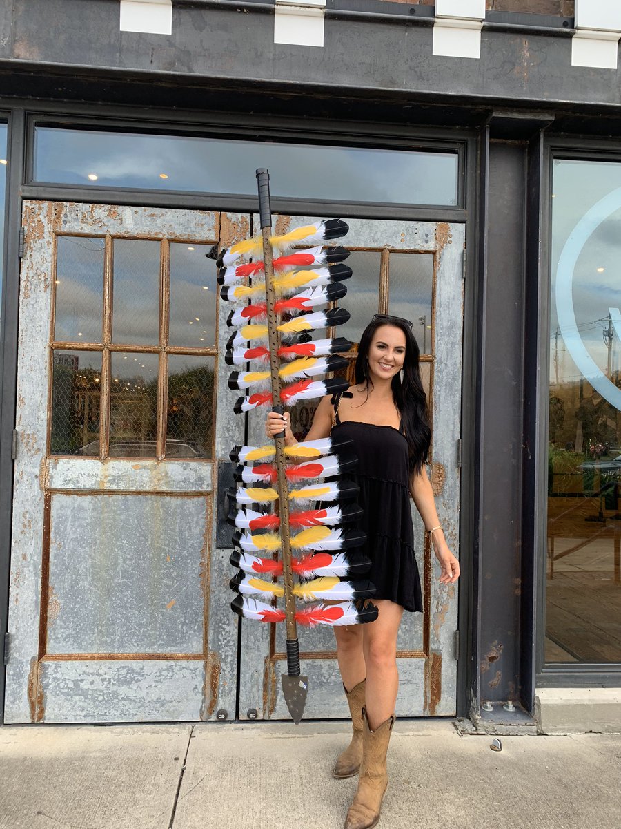 johnlojan1's tweet photo. 6 ft Seminole Spears $100 please visit https://t.co/6jXd0CnA6d to orders yours today! https://t.co/sMSvXesHAA