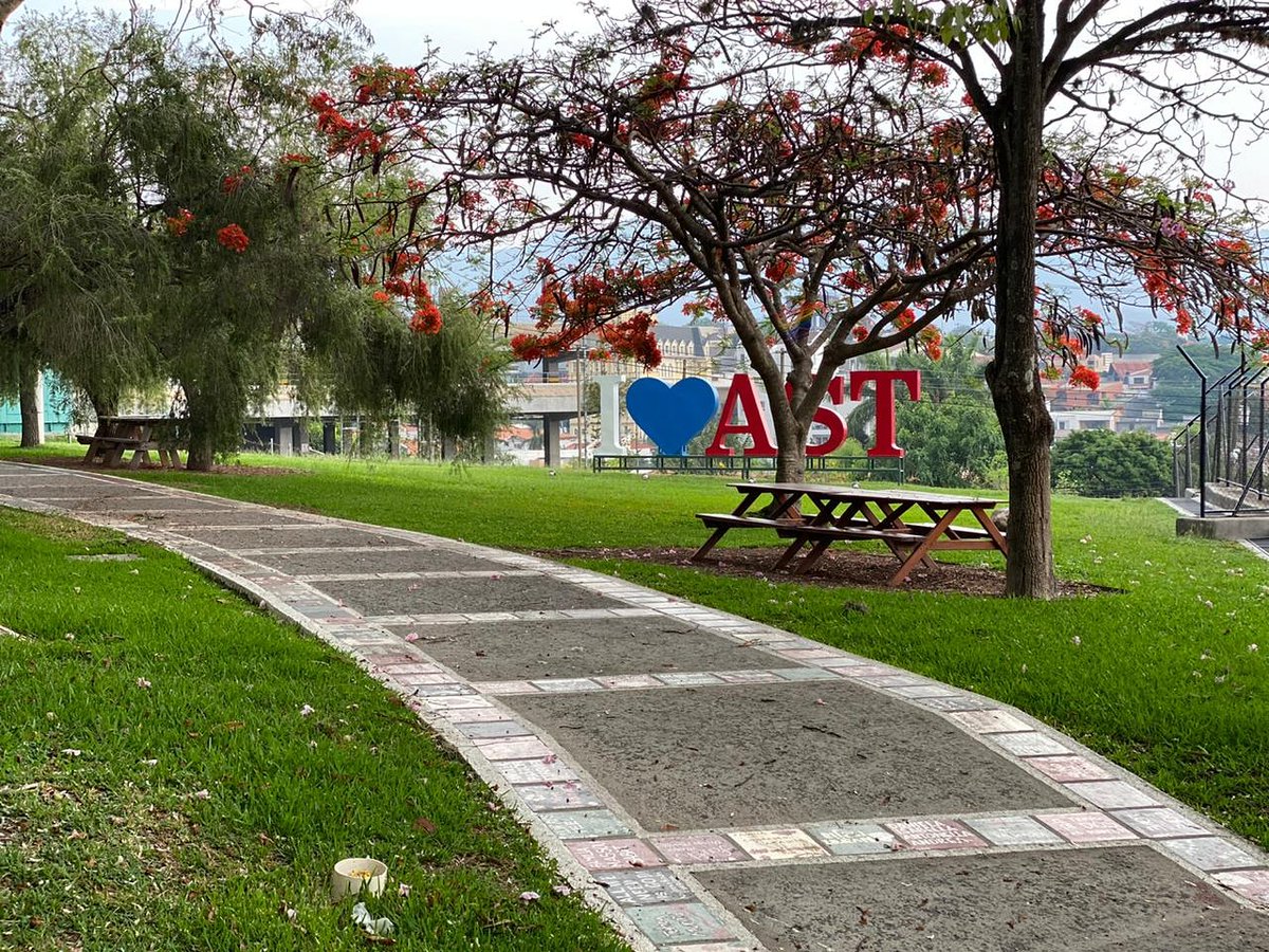 americanschool's tweet photo. Missing our Eagles. Happy weekend! #goeagles🦅 https://t.co/rLqKc7WWvT