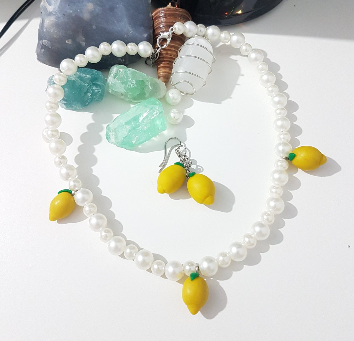 Yaz gelmeden bol limonlu kolye ve küpelerinizi kuşanın!🍋🍋🍋
instagram.com/crossstitchwar…
gardrops.com/fecricus