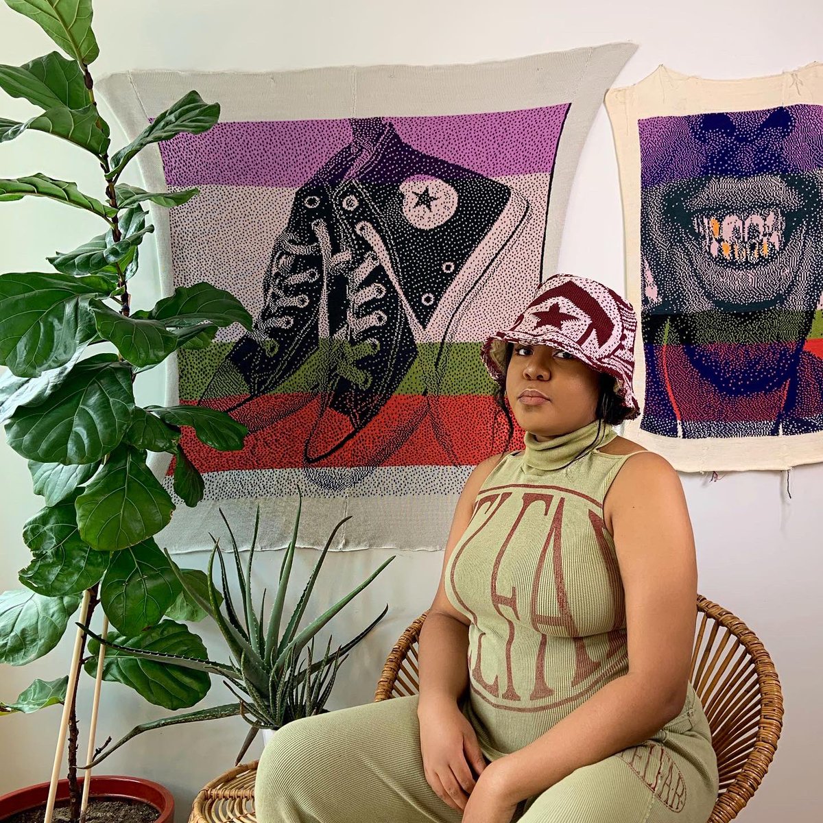 _katiusciaa's tweet image. Y’all know I love to knit and I’ve been focusing on ways to use knitting outside of fashion, but as an art medium.
Knitted some chucks and a bucket hat for Converse’s latest digital campaign #createathome that is focused on creativity during the impact of COVID19.