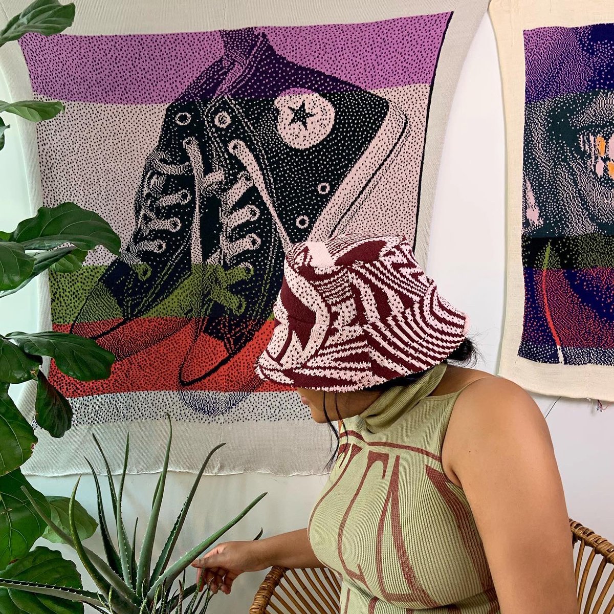 _katiusciaa's tweet image. Y’all know I love to knit and I’ve been focusing on ways to use knitting outside of fashion, but as an art medium.
Knitted some chucks and a bucket hat for Converse’s latest digital campaign #createathome that is focused on creativity during the impact of COVID19.