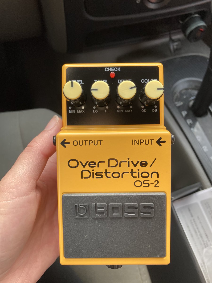 oliviamsuarez's tweet photo. It’s time to take things into *overdrive*. 🔥🎸😉 #firstpedal https://t.co/PWW3huN0lU