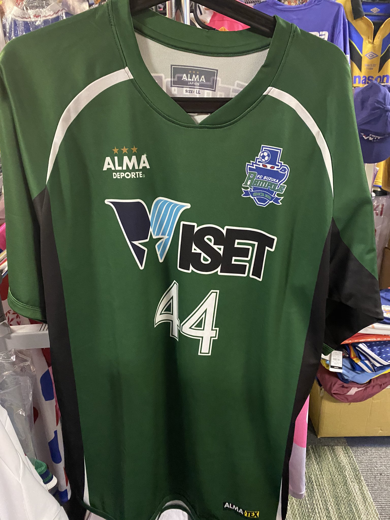 Jsoccer Magazine Came In Yesterday Fc Suzuka Rampole Now Suzuka Unlimited Hello Milamartinezdo Love It Tweetajapanfootballshirtaday T Co Tr8igldaua Twitter