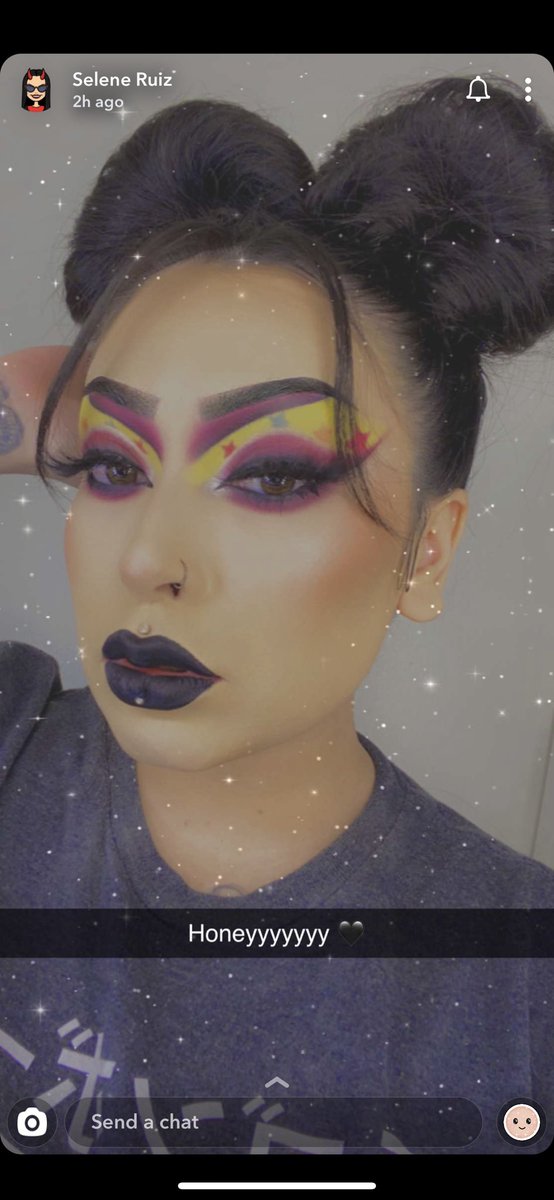 Mzluna09's tweet photo. @JeffreeStar I need to you see how freaking awesome my friend is🖤🖤 https://t.co/K1rYEnwM0g