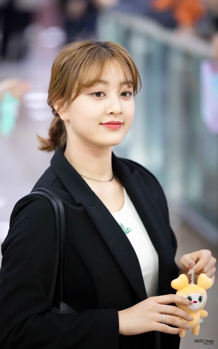 Park Jihyo as Son Wendy, an important thread for myself 