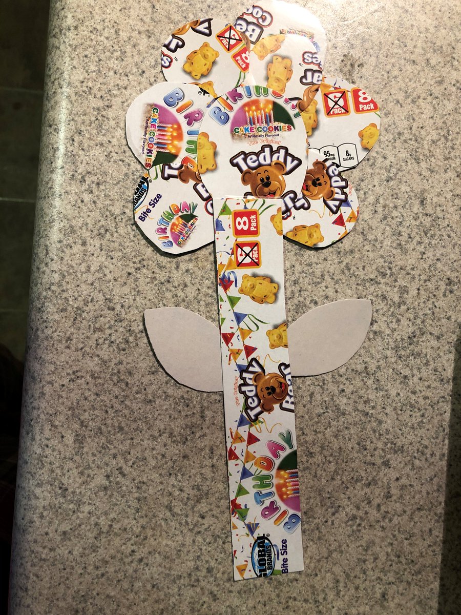 CarHar00's tweet photo. Reduce, Reuse, Recycle SOL 1.8 @nnschools #nnps5Cs https://t.co/j1EubBQ3F5